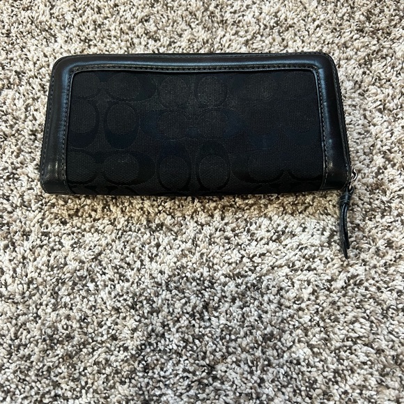 Coach zip-around wallet - Picture 3 of 4